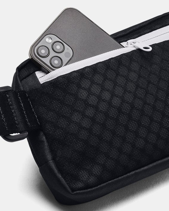 UA Essential Waist Bag Crossbody