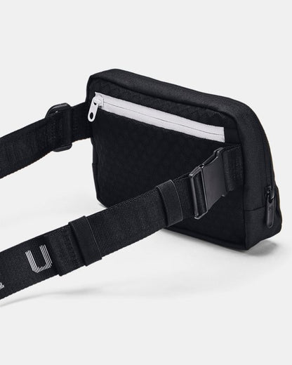 UA Essential Waist Bag Crossbody