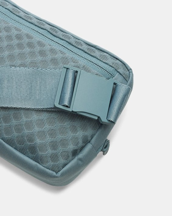 UA Essential Waist Bag Crossbody