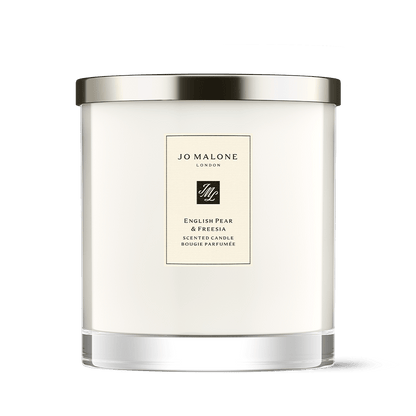 English Pear & Freesia Scented Candle